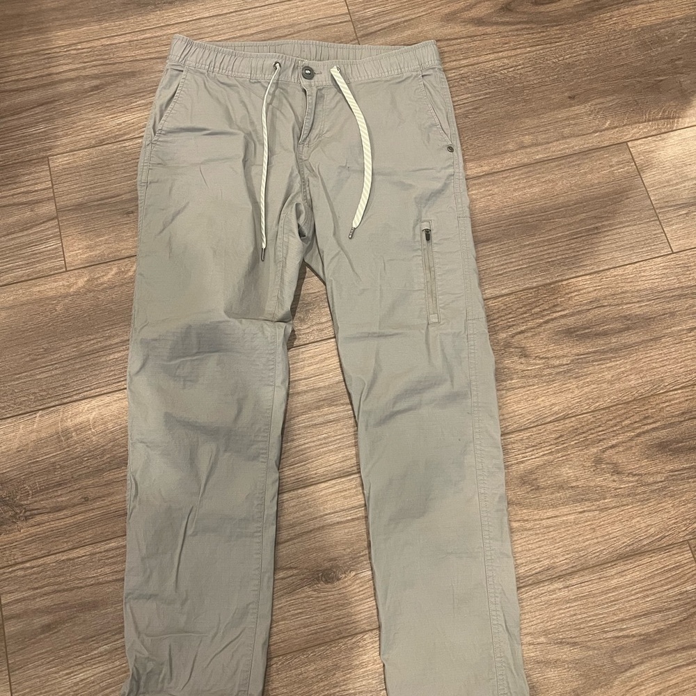 Vuori Ripstop Pants - Fog (grey color)